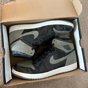 Authenticated Air Jordan 1 Retro High Premium "Shadow Camo" - Size 11.5